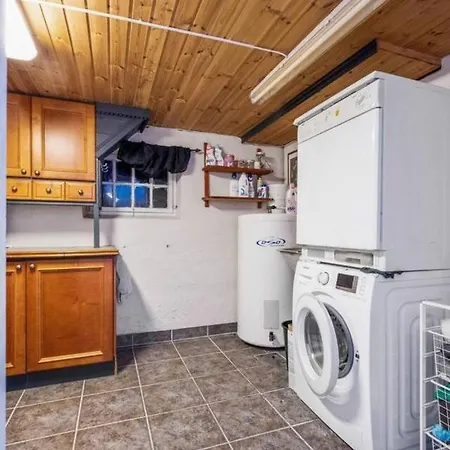 Βίλα 5-Bed Villa 1 Km From The Centre Of Stavanger *