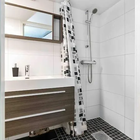 Βίλα 5-Bed Villa 1 Km From The Centre Of Stavanger *