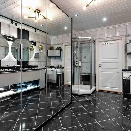 5-Bed Villa 1 Km From The Centre Of Stavanger Βίλα