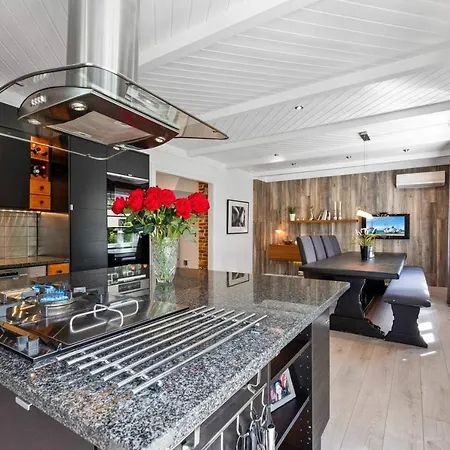 5-Bed Villa 1 Km From The Centre Of Stavanger Villa