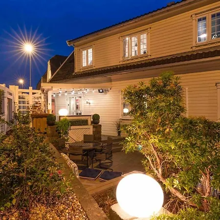 Villa 5-Bed Villa 1 Km From The Centre Of Stavanger *