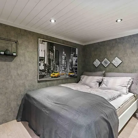 Villa 5-Bed Villa 1 Km From The Centre Of Stavanger